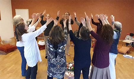 dance circle group